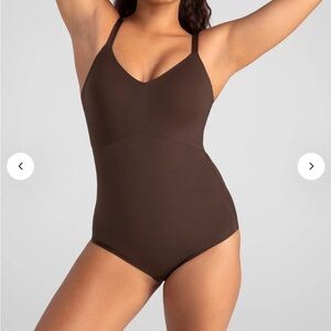 Honey love Woman's Plus-Size Brown Expresso Cami Shapewear Bodysuit Sz 2x